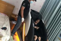 khach-mua-ghe-massage-drcare-922-48