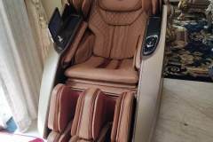 khach-mua-ghe-massage-drcare-919X-44