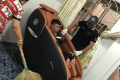 khach-mua-ghe-massage-drcare-933-28